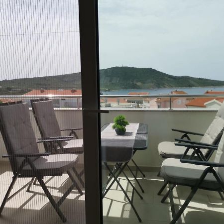 Ristovic Apartment Primošten Екстериор снимка