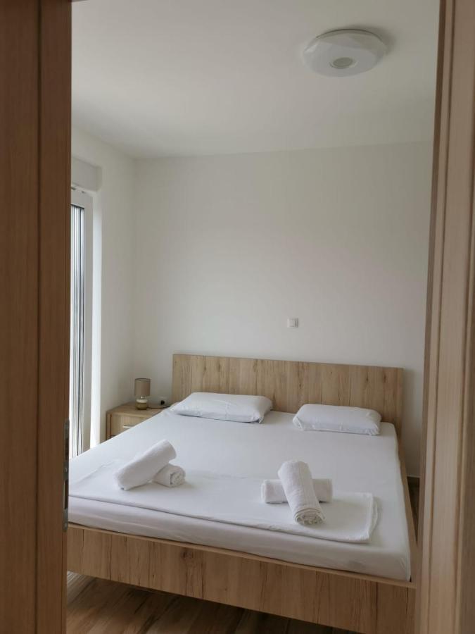 Ristovic Apartment Primošten Екстериор снимка