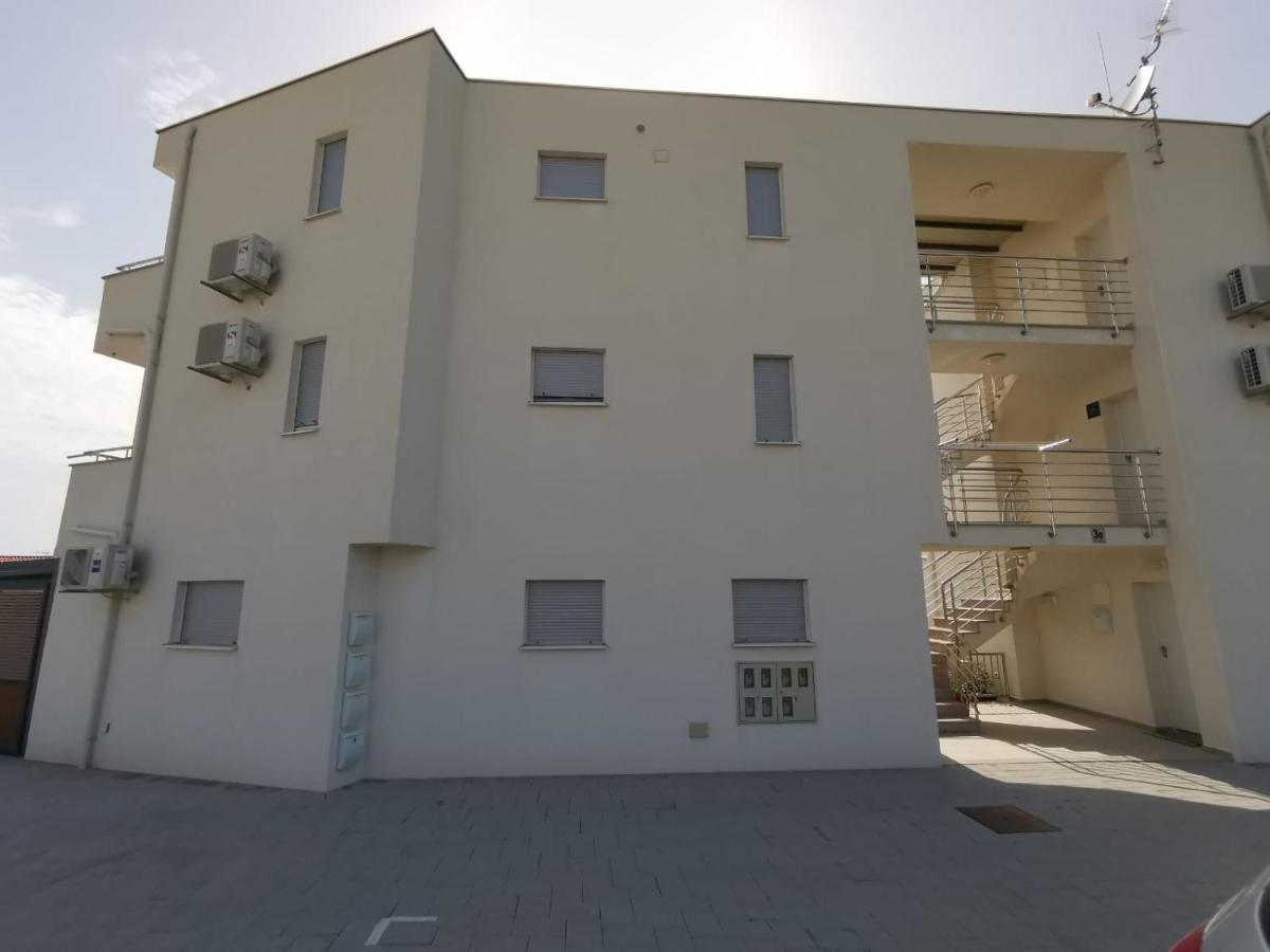 Ristovic Apartment Primošten Екстериор снимка