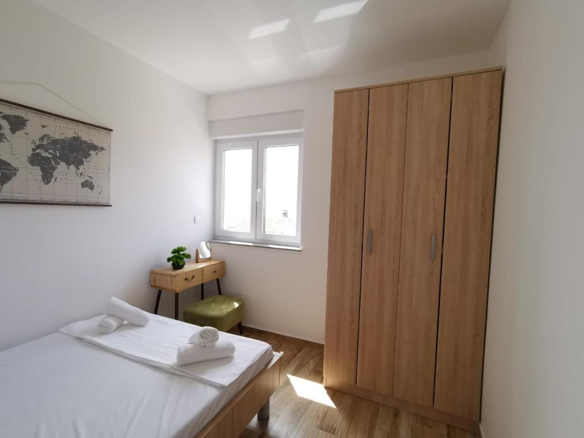 Ristovic Apartment Primošten Екстериор снимка
