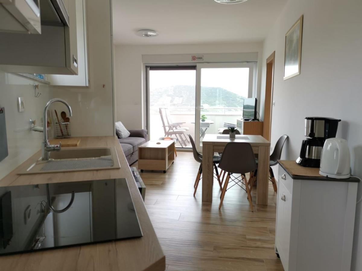 Ristovic Apartment Primošten Екстериор снимка