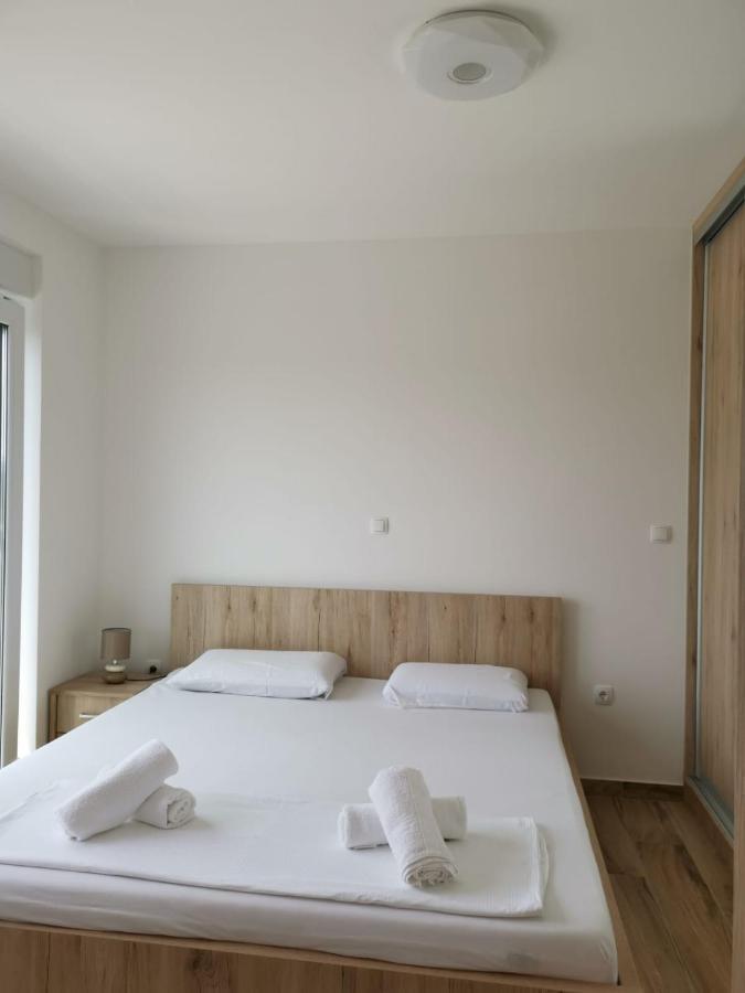 Ristovic Apartment Primošten Екстериор снимка
